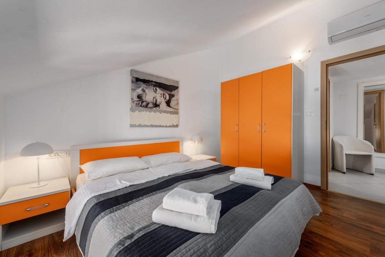 Apartments Dante Umag Exteriör bild